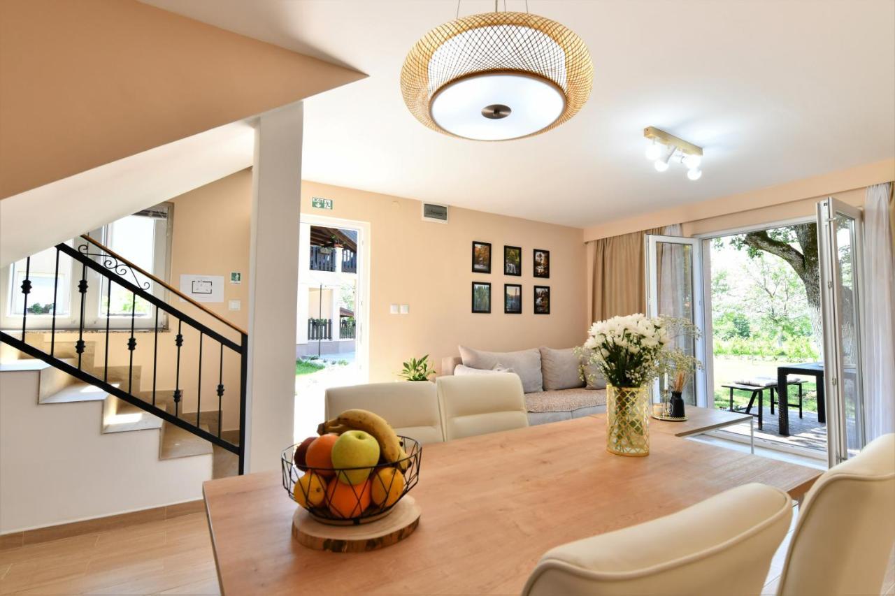 Apartments Green Linden Rakovica Luaran gambar