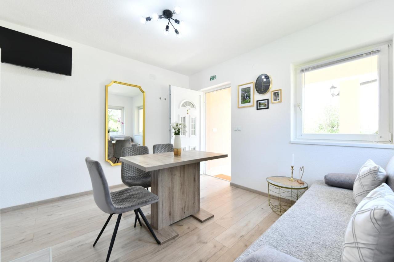 Apartments Green Linden Rakovica Luaran gambar
