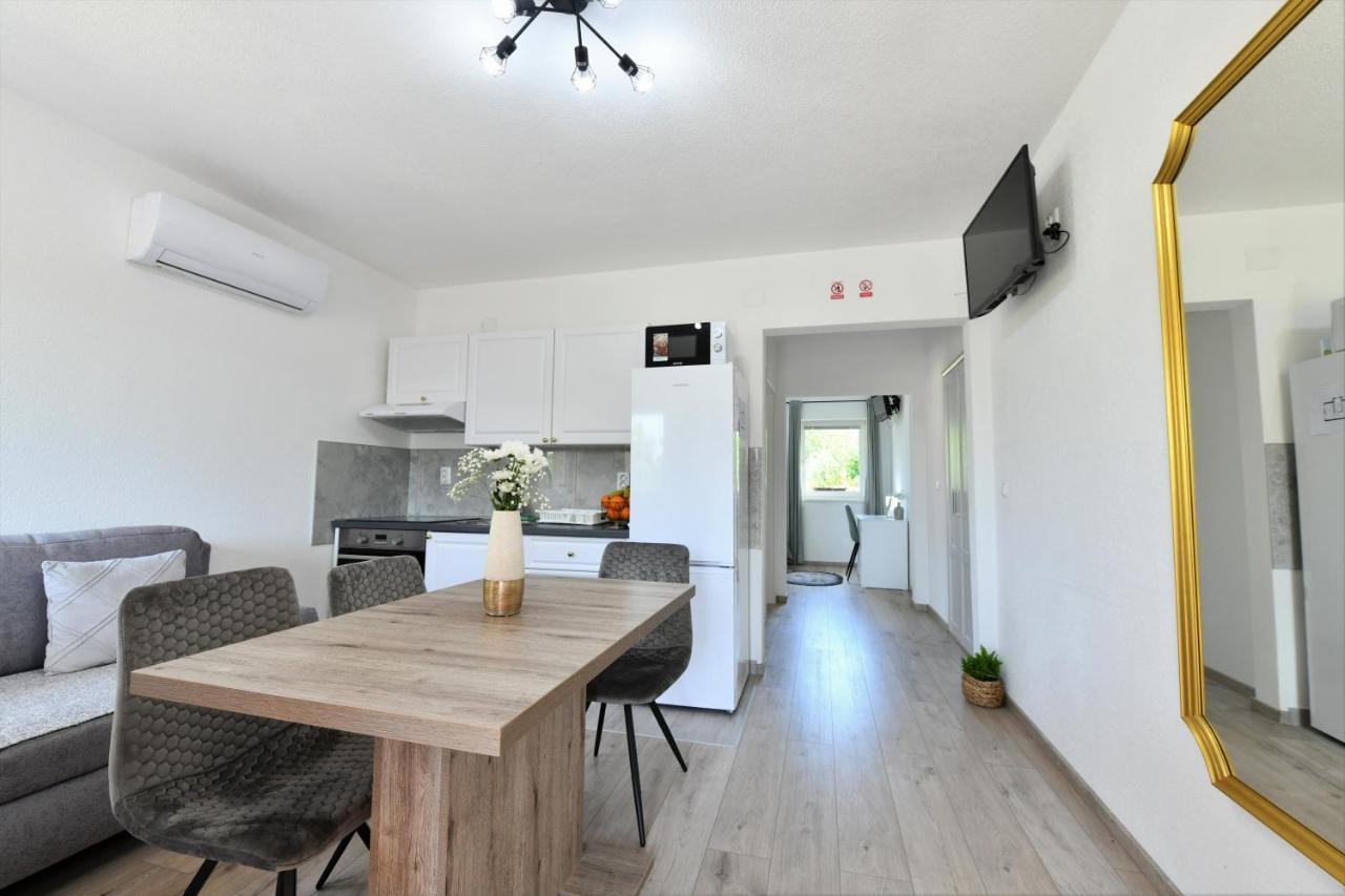 Apartments Green Linden Rakovica Luaran gambar