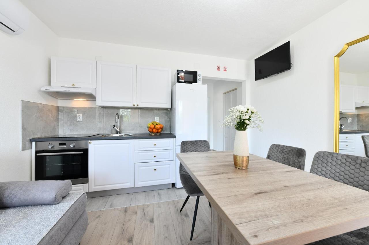 Apartments Green Linden Rakovica Luaran gambar