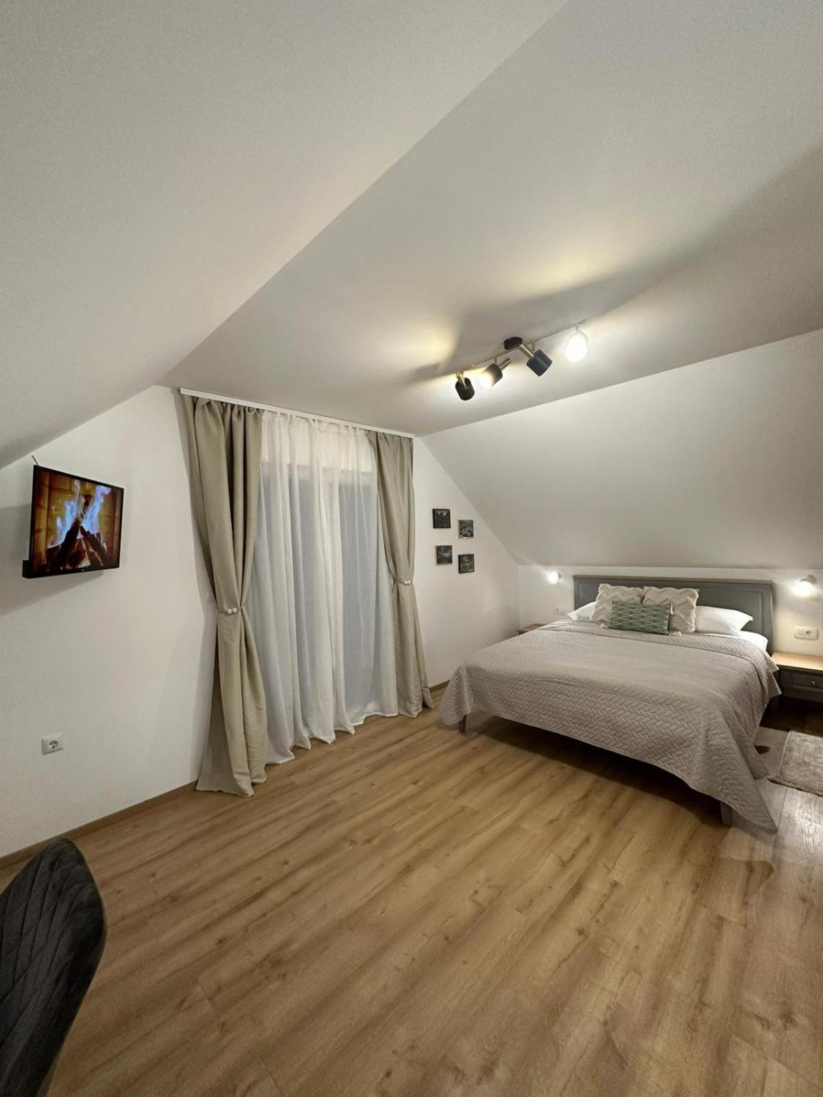 Apartments Green Linden Rakovica Luaran gambar
