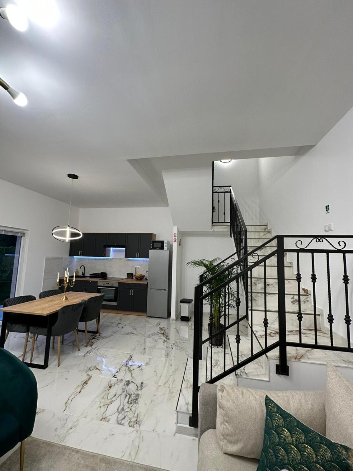 Apartments Green Linden Rakovica Luaran gambar