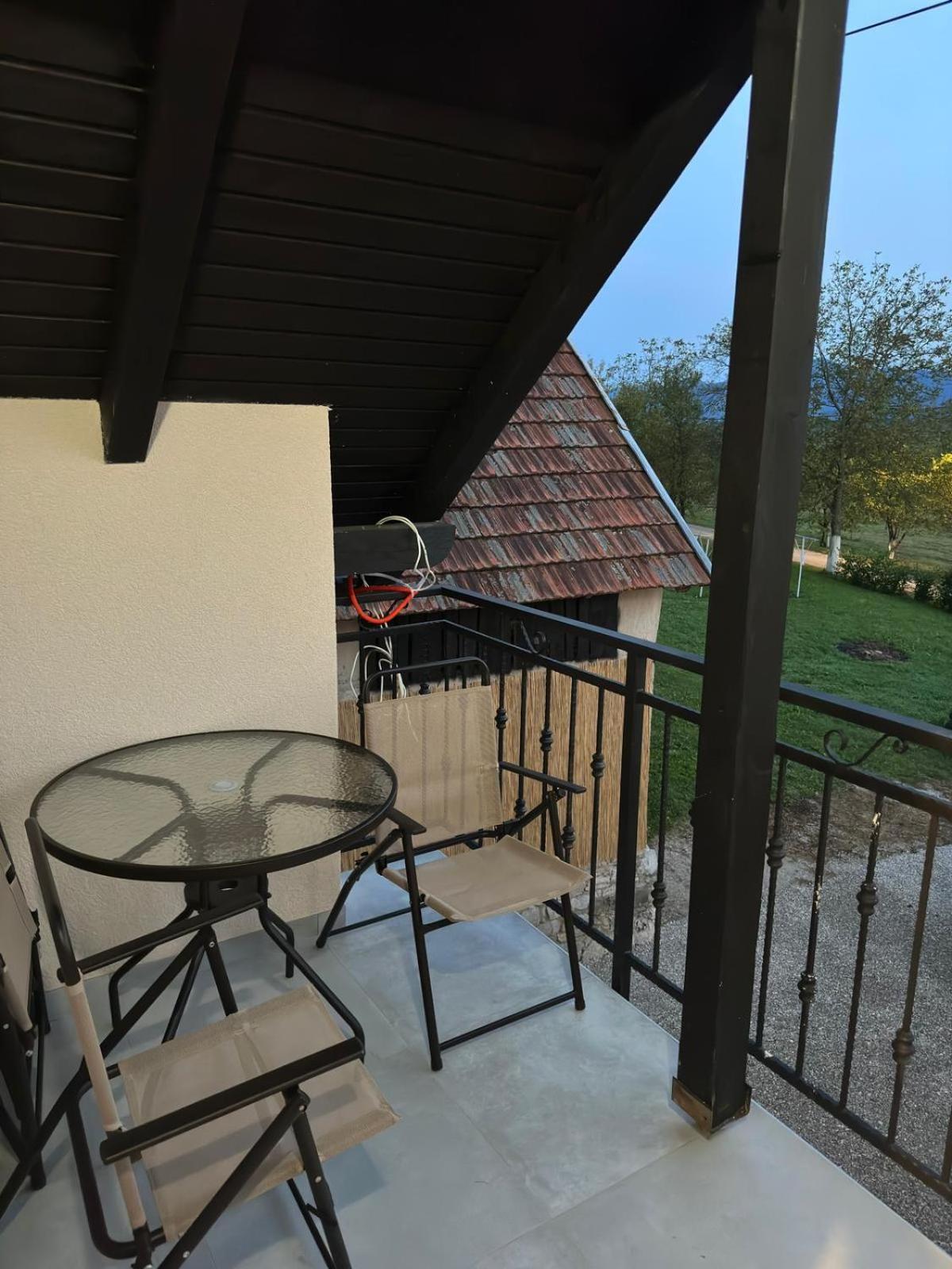 Apartments Green Linden Rakovica Luaran gambar